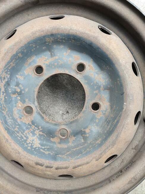 Felga 15 chyba 5x 139,7 otwór 95 szerokość 5,5