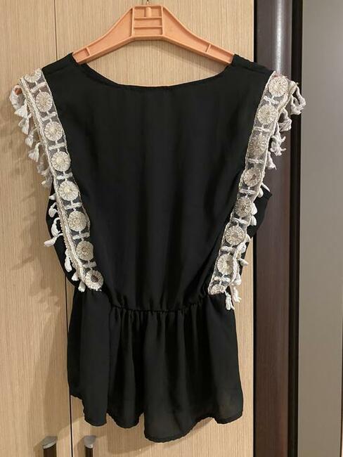 Bluzka lekka i zwiewna 38 M na gumce