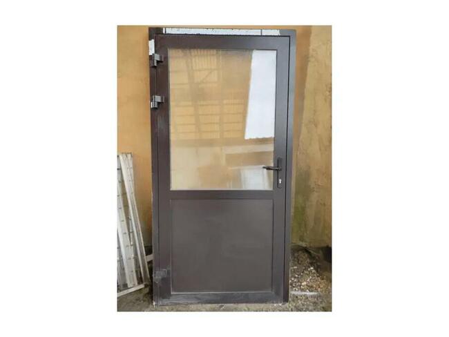 WYPRZEDAŻ okien i drzwi, parapety rolety bramy (80-2900,-zł)