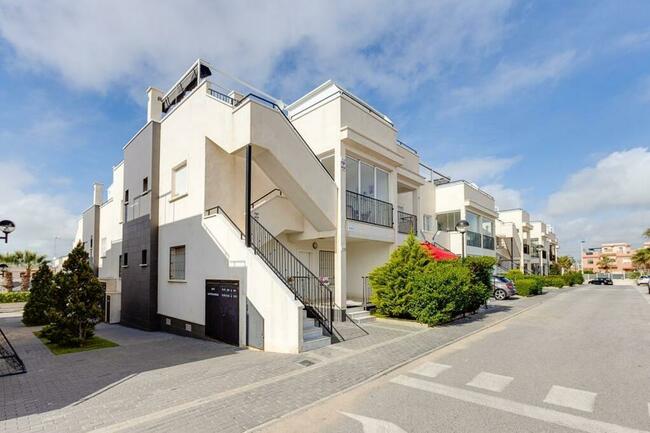 Mieszkanie z basenem Hiszpania, flipping, okazja, inwestycja