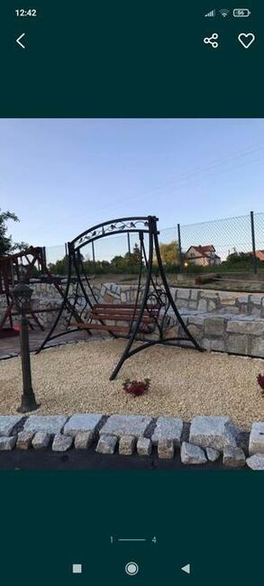 Huśtawki ogrodowe ozdobne