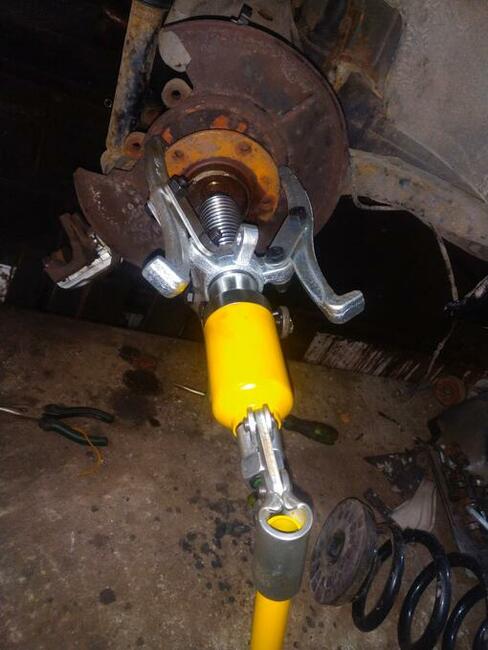 Naprawa Wyrwanego mocowania Sanek wózka dyfra E46 e36 BMW