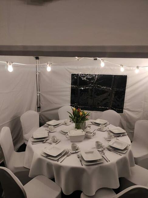 Wynajem namiotów, stołów, krzeseł, zastawy