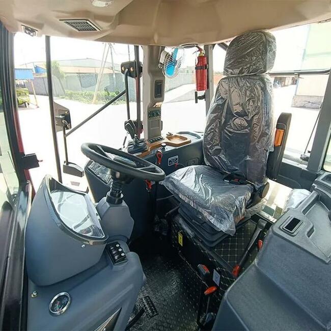 2026 rok NOWY czarny MAXUS 280 KM 4x4 ciągnik rolniczy