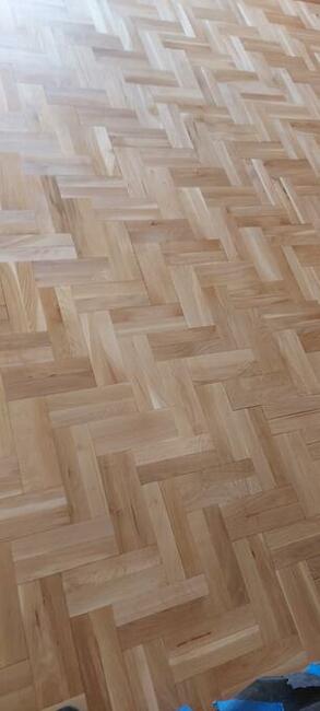 Cyklinowanie starych i nowych parkietow