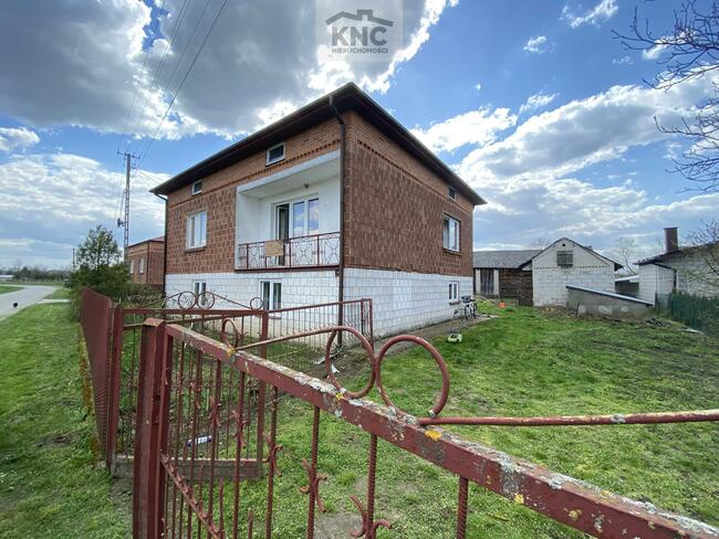 Dom Jarentowskie Pole gm. Chotcza