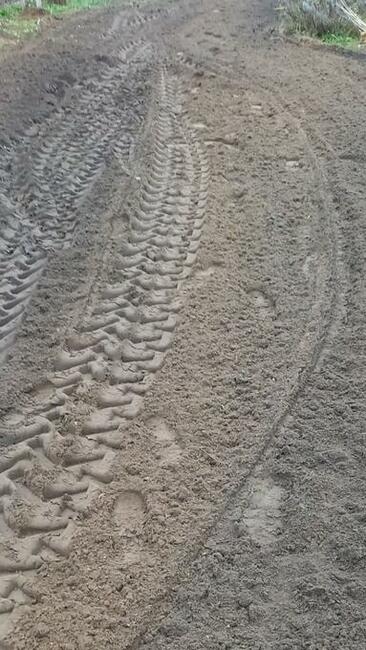 Niwelacja terenu przygotowanie pod trawnik PUŁAWY