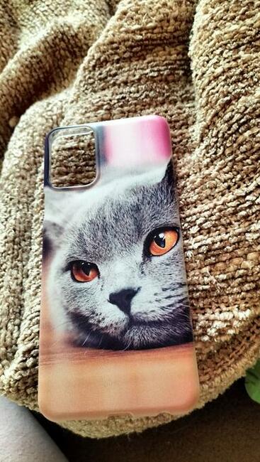 Etui nowe na smartfona