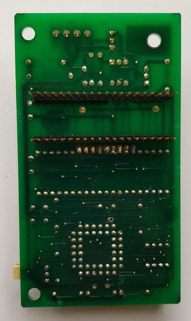 Lattice isp LSI 1016 Toshiba TMPZ84C00AP-8