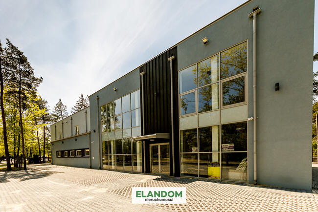 Podnajmę - 3 gabinety* centrum, parking