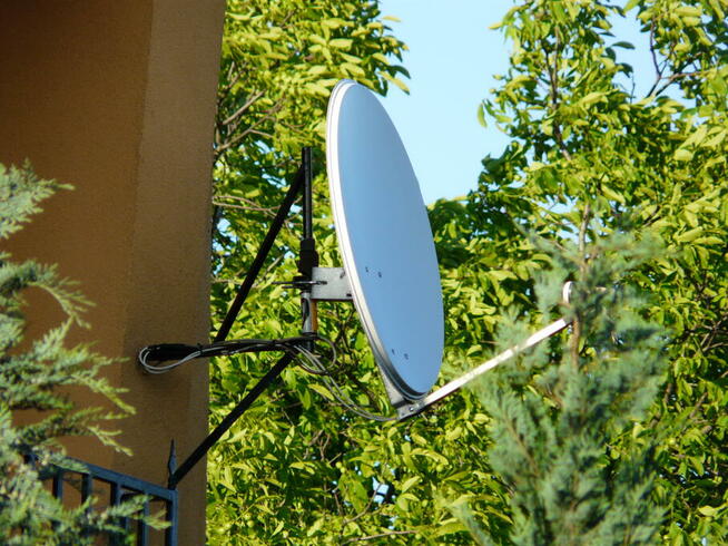 Montaż, serwis, ustawianie anten satelitarnych.