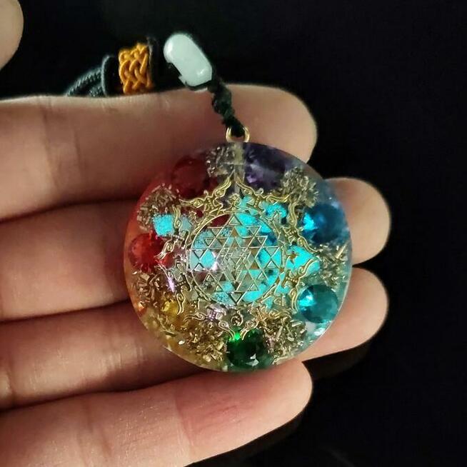 Naszyjnik Wisiorek Orgonitowy Piękny Rainbow Cyrkonie Muszle