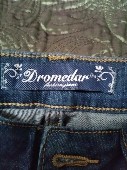 Nowe spodnie damskie Dromedar