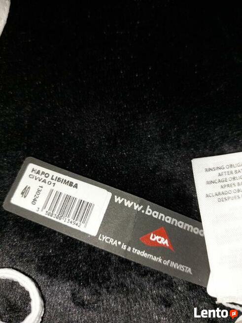 Biustonosz kąpielowy