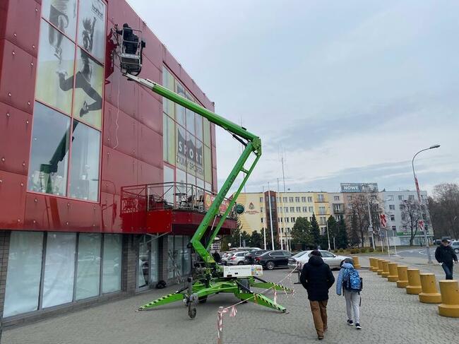 Wynajem zwyżki 20m, 30m, 45m Zwyżka na przyczepie