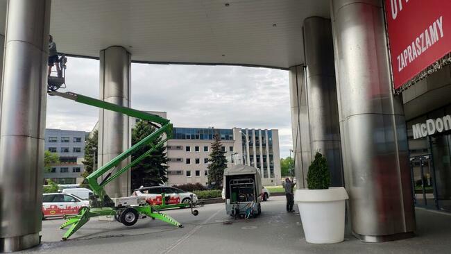 Wynajem zwyżki 20m, 30m, 45m Zwyżka na przyczepie