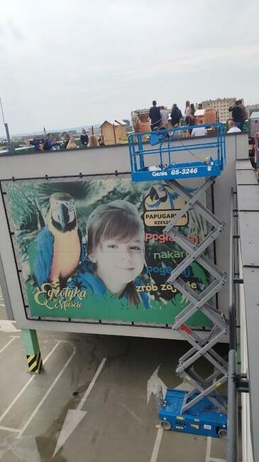 Montaż reklam, prace wysokościowe