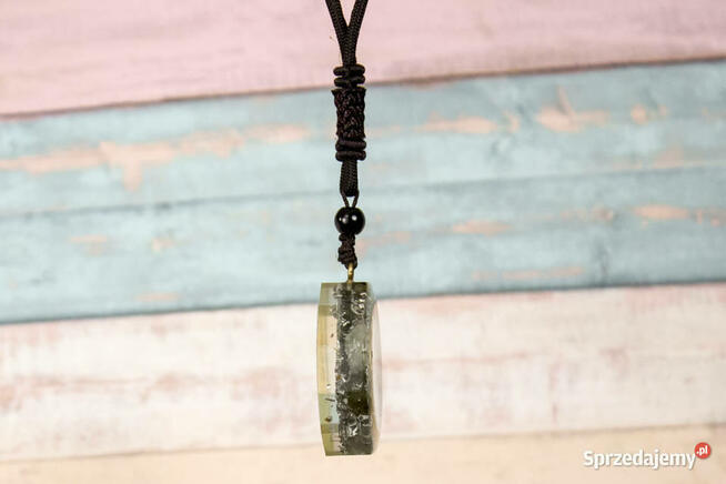 NASZYJNIK TALIZMAN LABRADORYT WISIOR AMULET MIEDŹ PREZENT