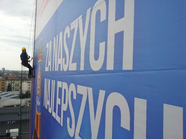 Montaż reklam, prace wysokościowe