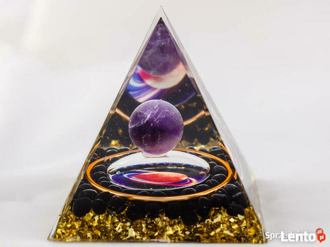 PIRAMIDKA ORGONIT 5G AMETYST OBSYDIAN ZŁOTA FOLIA - 6 cm
