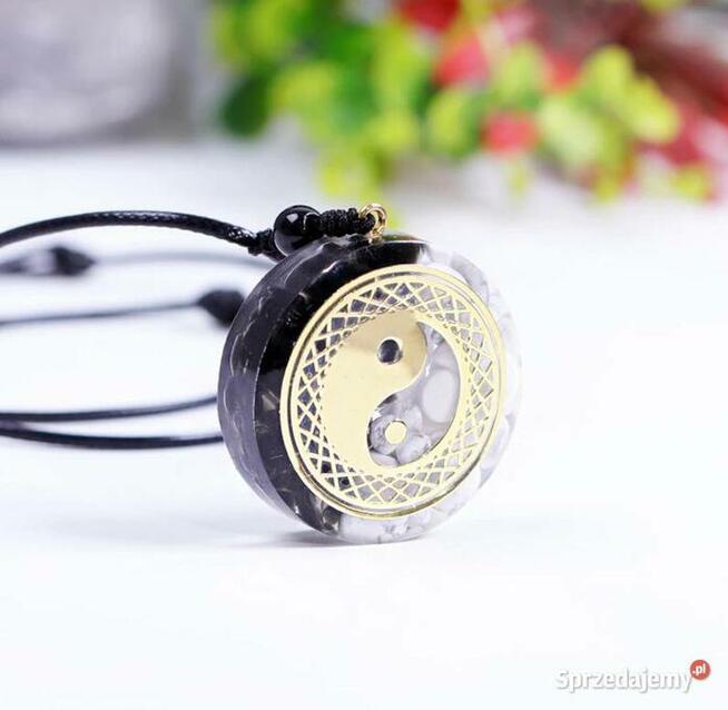 Piękny Naszyjnik Orgonit YIN YANG Miedź Howlit Obsydian