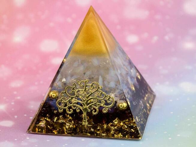 Piękna Piramidka Orgonitowa Granat Kryształ Żywica 6 cm