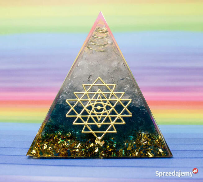 PIRAMIDA ORGONIT KWARC SKALNY KRYSZTAŁ GÓRSKI NIEBIESKI ŻWIR