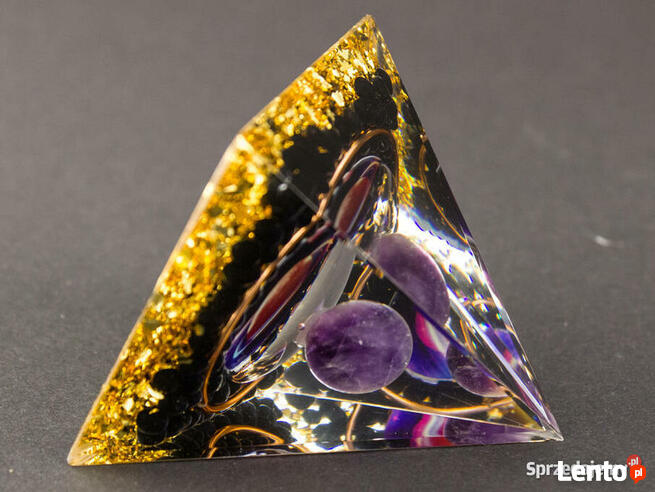 PIRAMIDKA ORGONIT 5G AMETYST OBSYDIAN ZŁOTA FOLIA - 6 cm