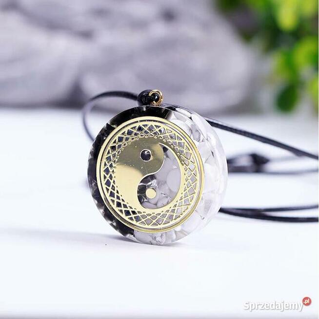 Piękny Naszyjnik Orgonit YIN YANG Miedź Howlit Obsydian