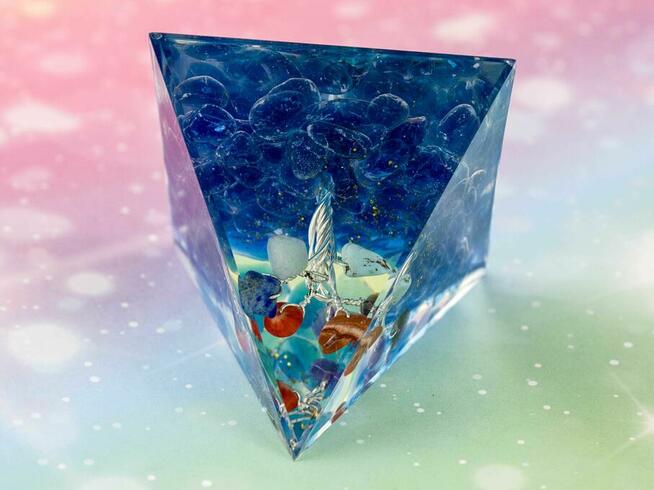 Piramida Orgonitowa Koral Tygrysie Oko Ametyst Lazuryt 6cm