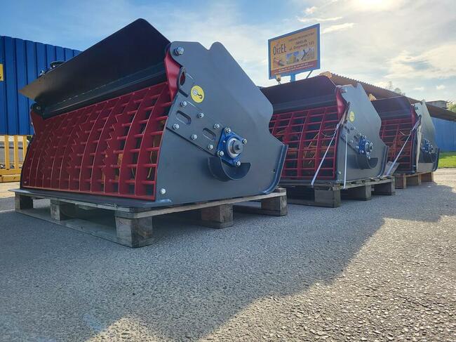 Łyżka z mieszalnikiem Producent