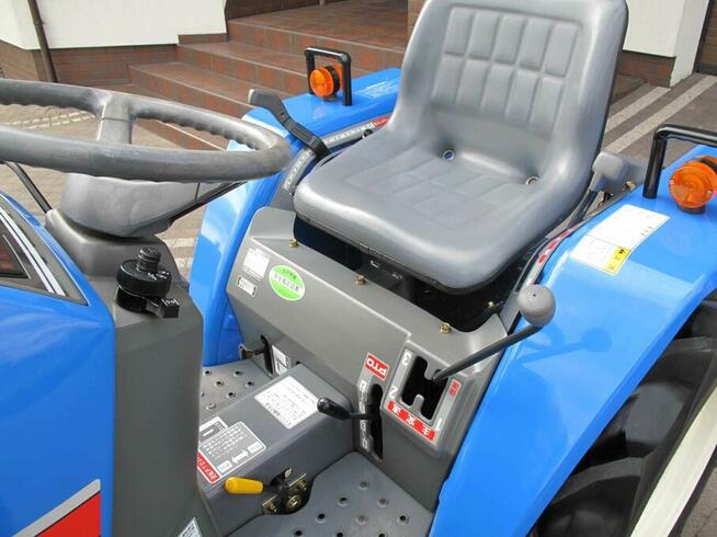 Traktorek Iseki TM15 4X4 Ciągnik Ogrodniczy Kubota Yanmar