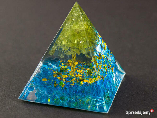 PIĘKNA PIRAMIDA ORGONIT NIEBIESKA GLAZURA OLIWIN MIEDŹ 5 cm