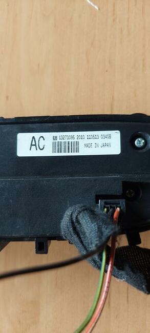 Panel wewnętrzny opel insignia