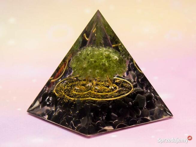 PIRAMIDA ORGONIT PERYDOT KLEJNOT MORION DRZEWO 5 cm Prezent