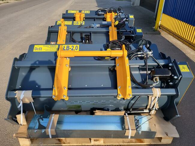 Łyżka z mieszalnikiem Producent