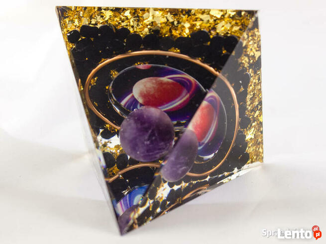 PIRAMIDKA ORGONIT 5G AMETYST OBSYDIAN ZŁOTA FOLIA - 6 cm