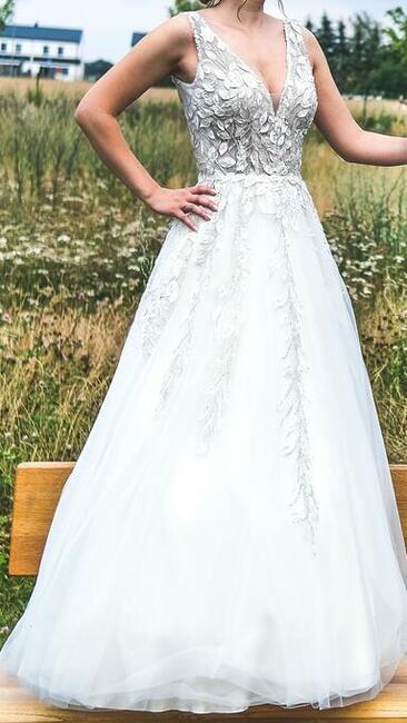 Przepiękna suknia ślubna