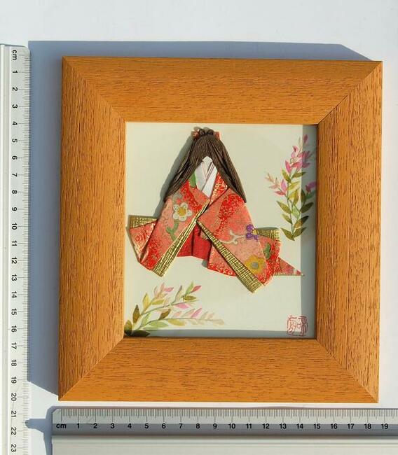 Origami japońskie, kobieta w kimonie gejsza, obraz z Japoni