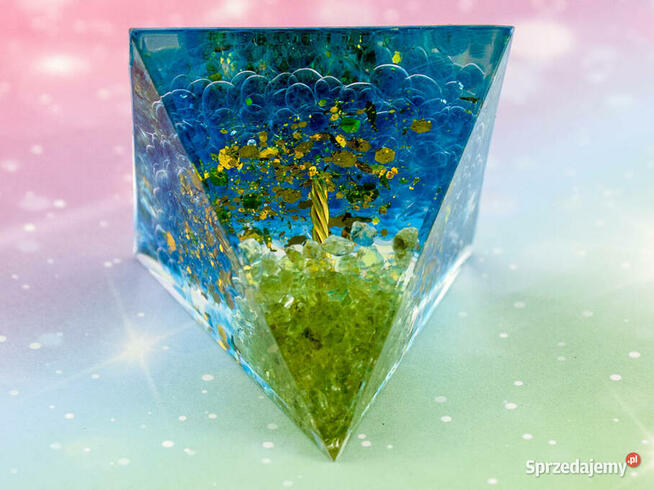 PIĘKNA PIRAMIDA ORGONIT NIEBIESKA GLAZURA OLIWIN MIEDŹ 5 cm