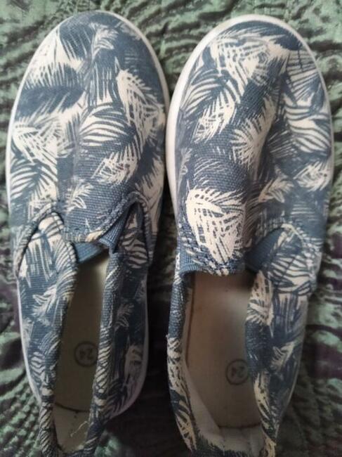 Nowe buty chłopięce