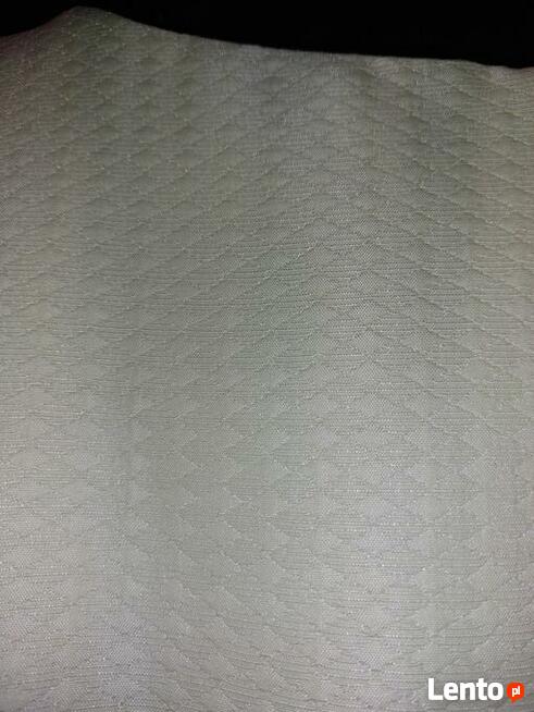 Jasno żółta sukienka