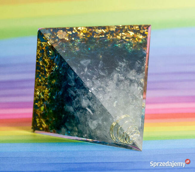 PIRAMIDA ORGONIT KWARC SKALNY KRYSZTAŁ GÓRSKI NIEBIESKI ŻWIR