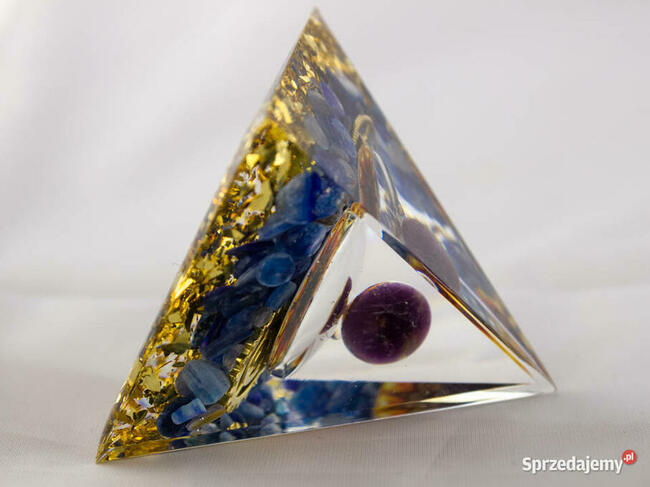 PIRAMIDKA ORGONIT AMETYST CYJANIT KYANIT MIEDŹ ODPROMIENNIK