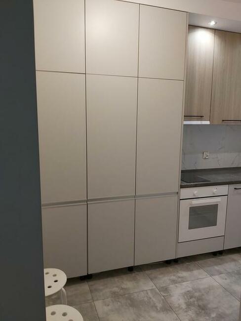 kawalerka z widną kuchnią i tarasem