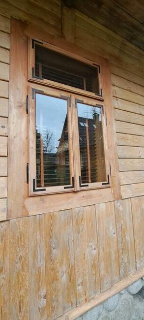 Renowacja drzwi i okien drewnianych