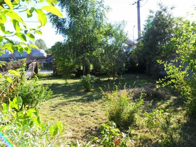 Dużą działkę z domem sprzedam bezpośrednio tel.518 471 188