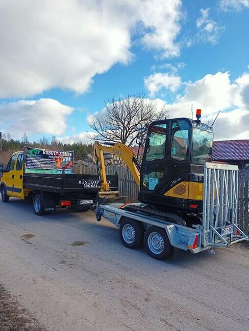 Usługi minikoparką oraz małą wywrotką