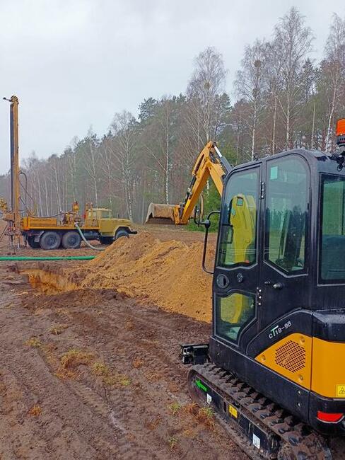 Usługi minikoparką oraz małą wywrotką