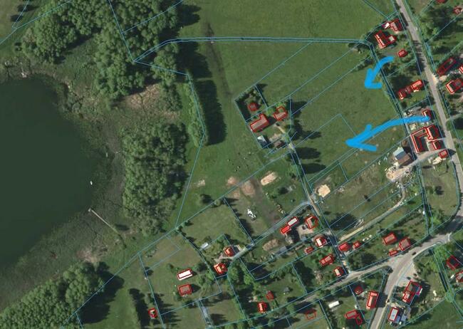 Ładna działka blisko jeziora